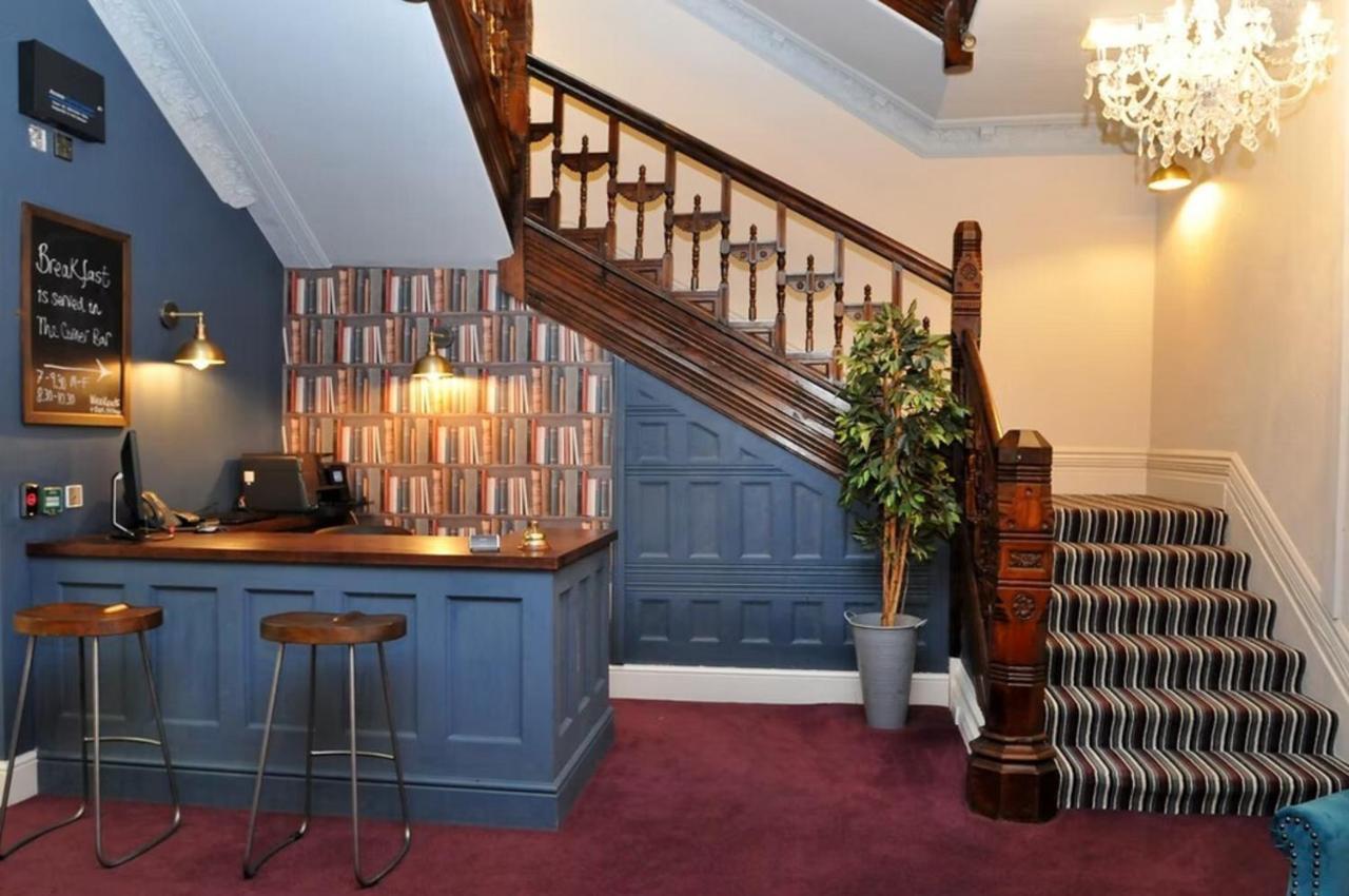 The Royal Hotel Crewe, A Brilliant Collection, Powered By Oyo Экстерьер фото