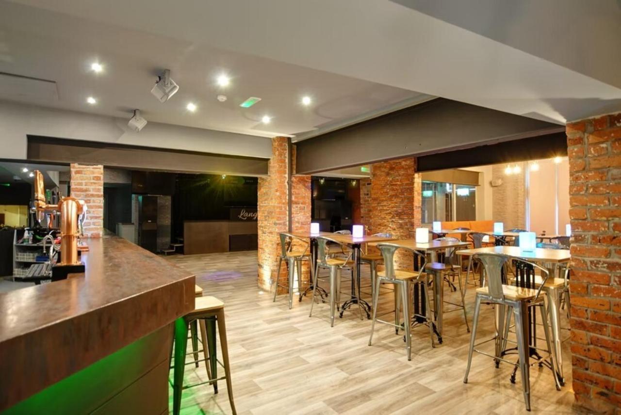 The Royal Hotel Crewe, A Brilliant Collection, Powered By Oyo Экстерьер фото