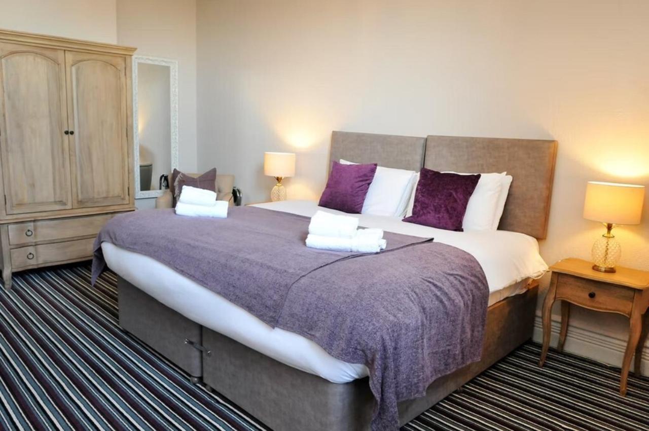 The Royal Hotel Crewe, A Brilliant Collection, Powered By Oyo Экстерьер фото