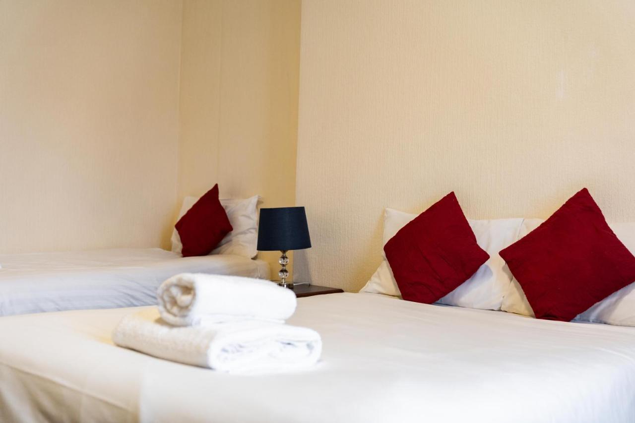 The Royal Hotel Crewe, A Brilliant Collection, Powered By Oyo Экстерьер фото
