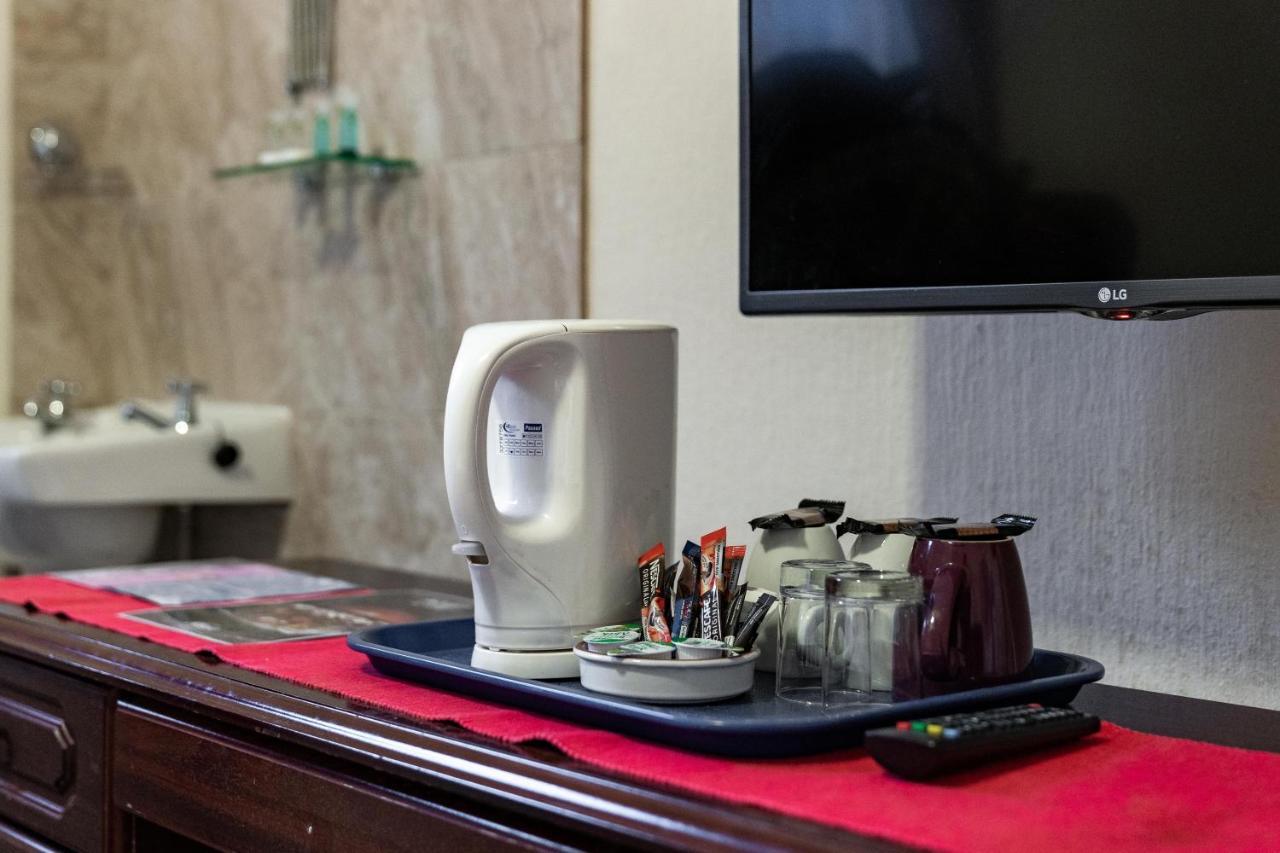 The Royal Hotel Crewe, A Brilliant Collection, Powered By Oyo Экстерьер фото