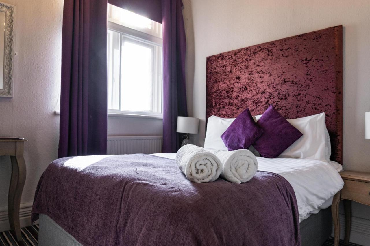 The Royal Hotel Crewe, A Brilliant Collection, Powered By Oyo Экстерьер фото