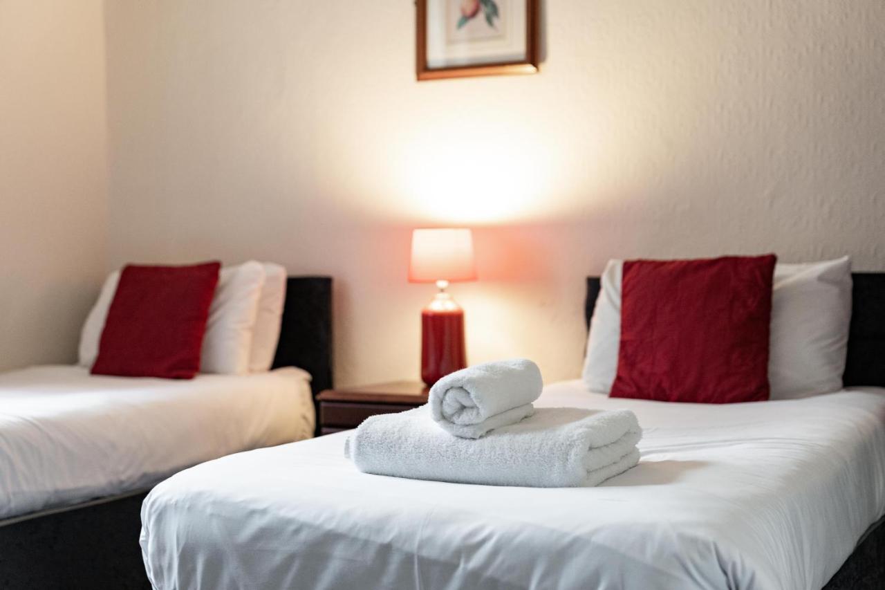 The Royal Hotel Crewe, A Brilliant Collection, Powered By Oyo Экстерьер фото