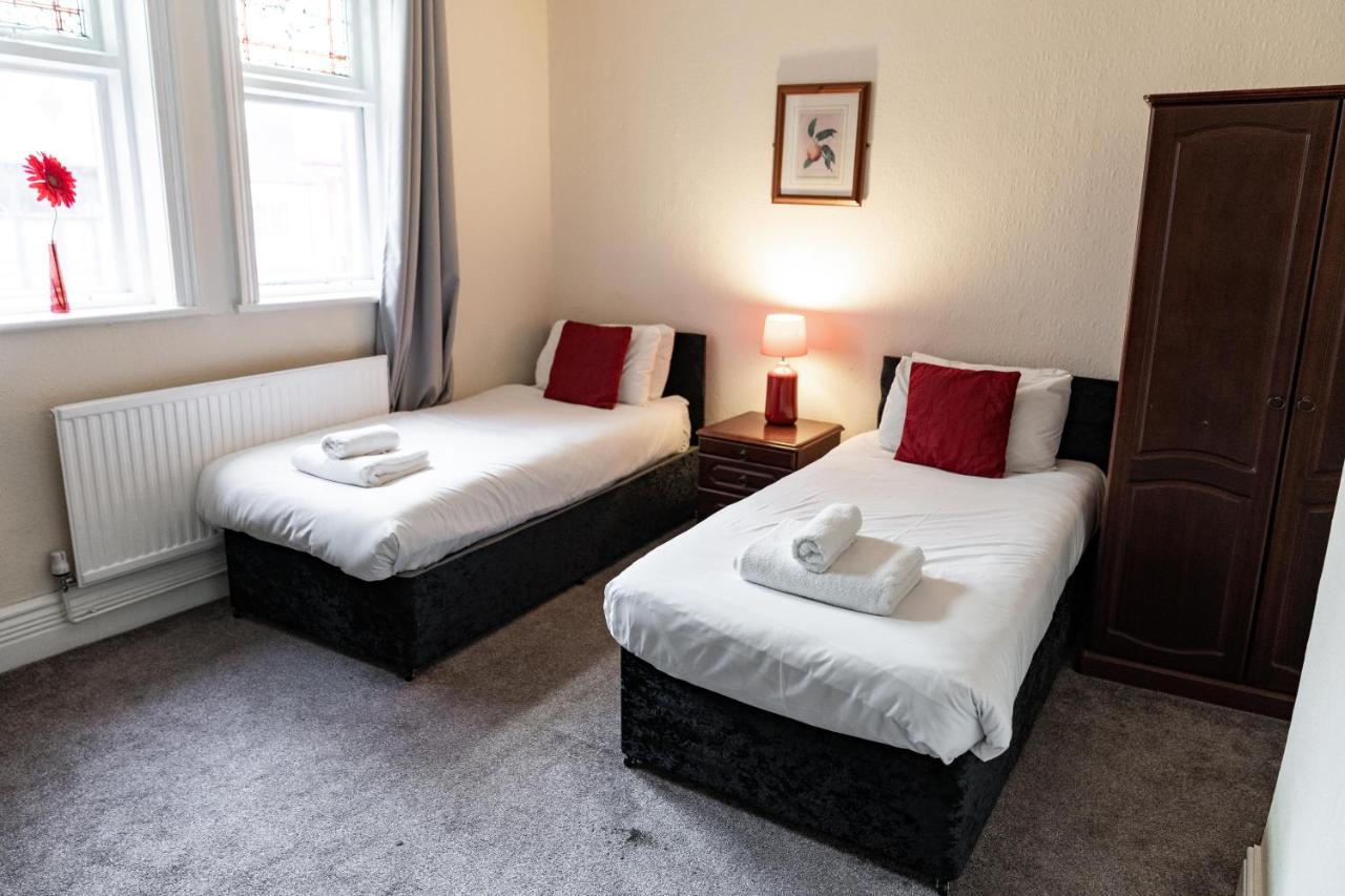 The Royal Hotel Crewe, A Brilliant Collection, Powered By Oyo Экстерьер фото