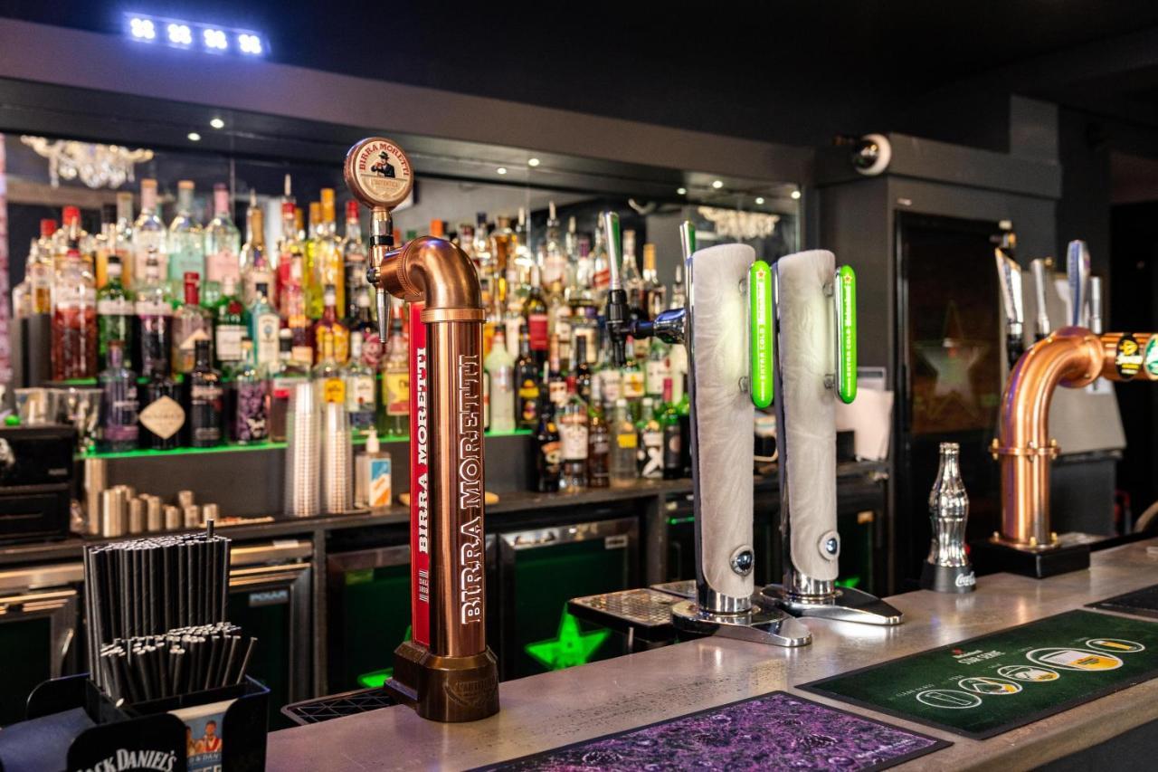 The Royal Hotel Crewe, A Brilliant Collection, Powered By Oyo Экстерьер фото
