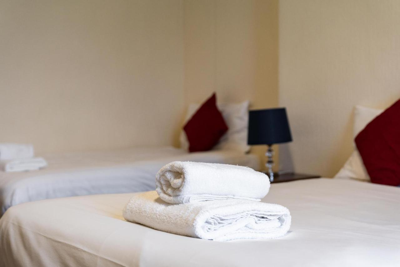 The Royal Hotel Crewe, A Brilliant Collection, Powered By Oyo Экстерьер фото