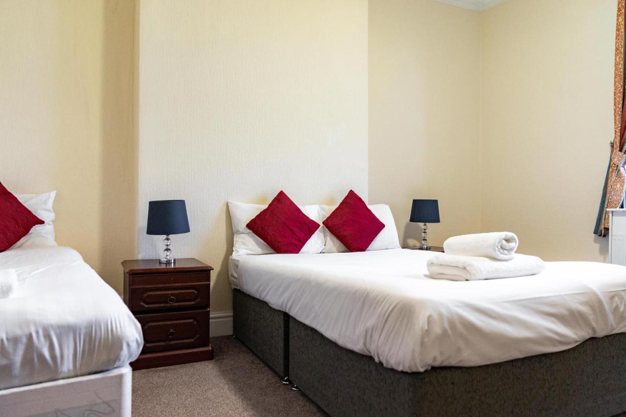 The Royal Hotel Crewe, A Brilliant Collection, Powered By Oyo Экстерьер фото