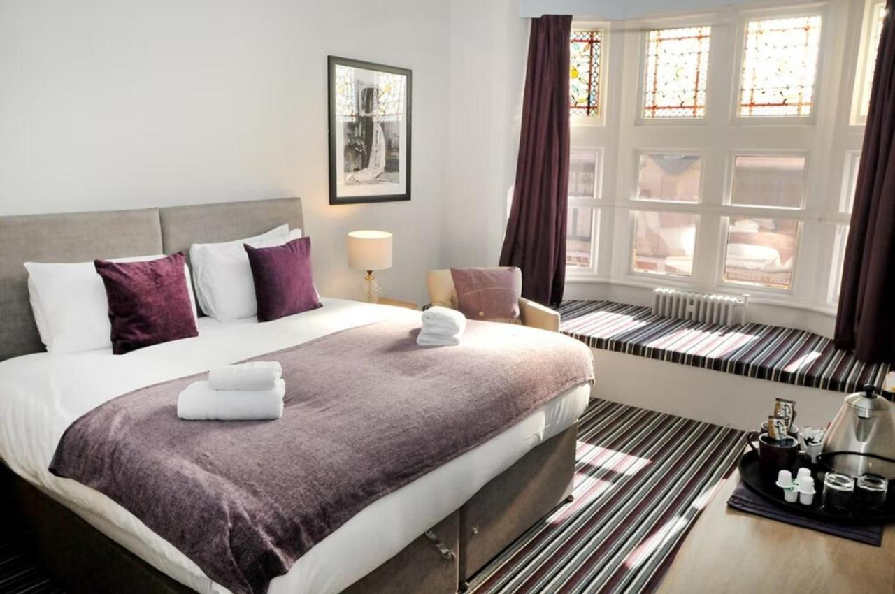 The Royal Hotel Crewe, A Brilliant Collection, Powered By Oyo Экстерьер фото